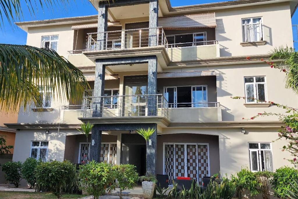 Number 9, 2Nd Floor,Pebble Bay Appartments Grand-Baie Dış mekan fotoğraf